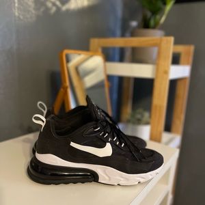 Nike Air Max React 270